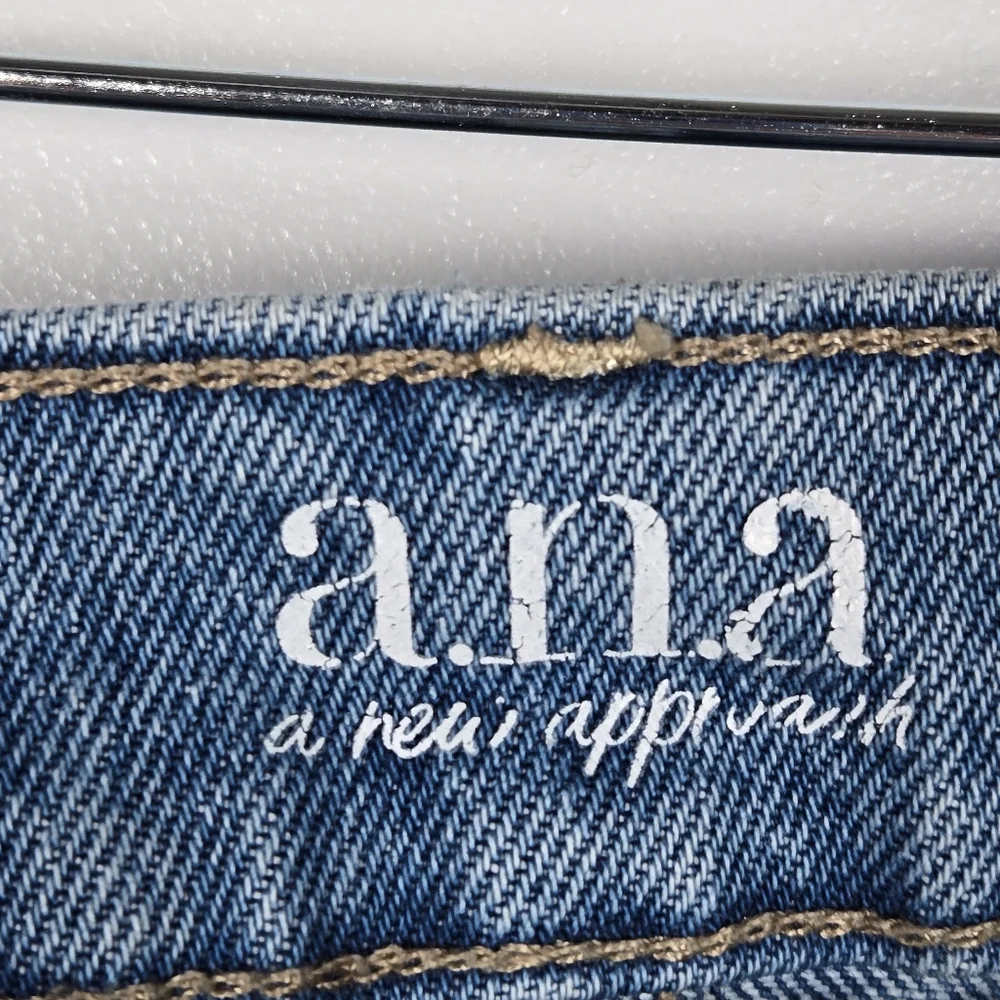 a.n.a. High Rise Vintage Straight Leg Distressed Button Fly Denim Jeans Size 6